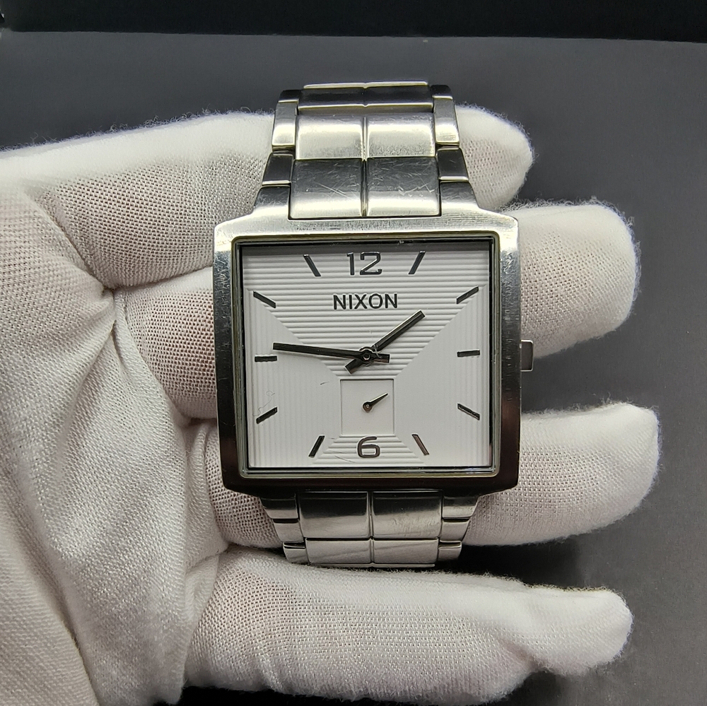 Nixon The District Watch From 2009